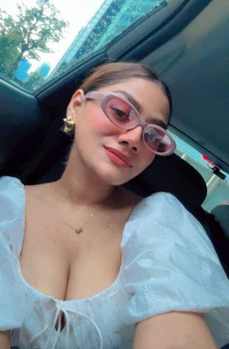 Let The Stars Drift When You Meet A Girl From Gurugram Escort Service